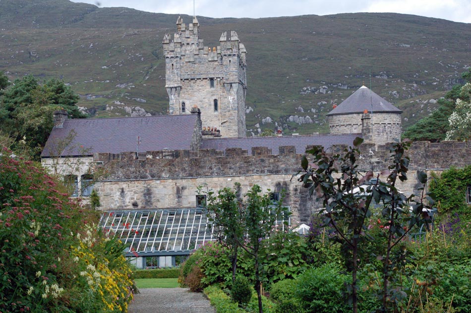 Places in Ireland - Castle